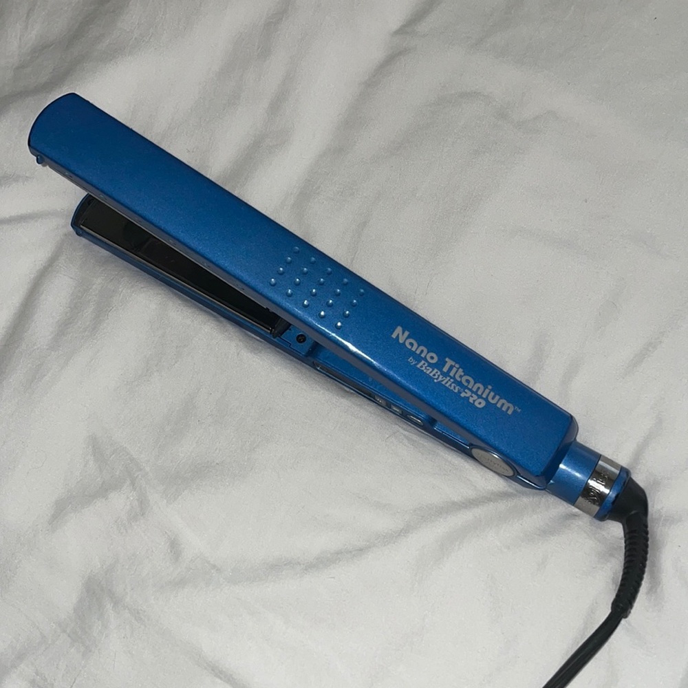 BaBylissPRO Nano Titanium Straightening Iron